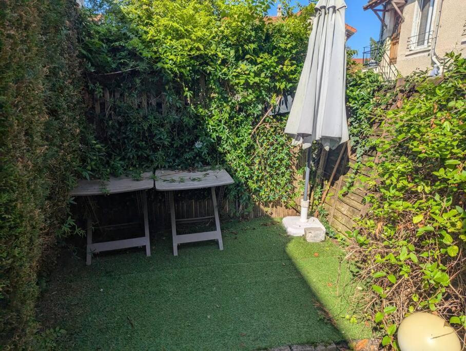 Appartement Avec Jardin Versailles Bagian luar foto
