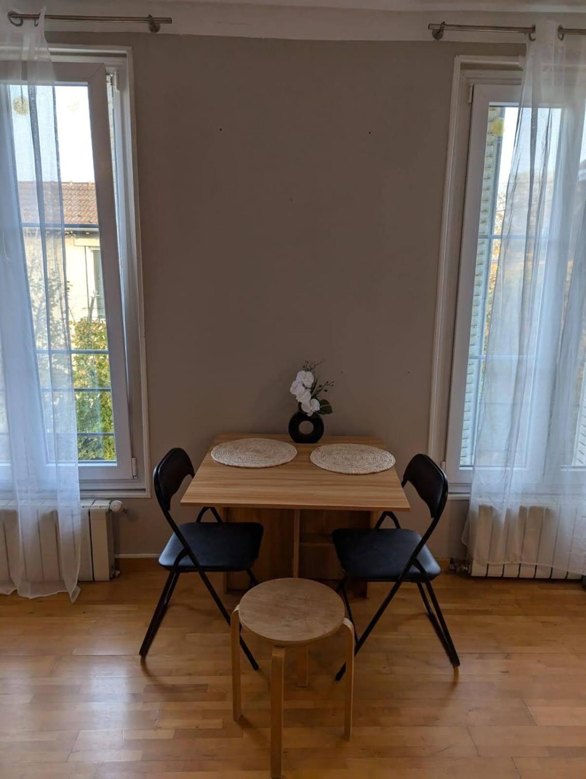 Appartement Avec Jardin Versailles Bagian luar foto